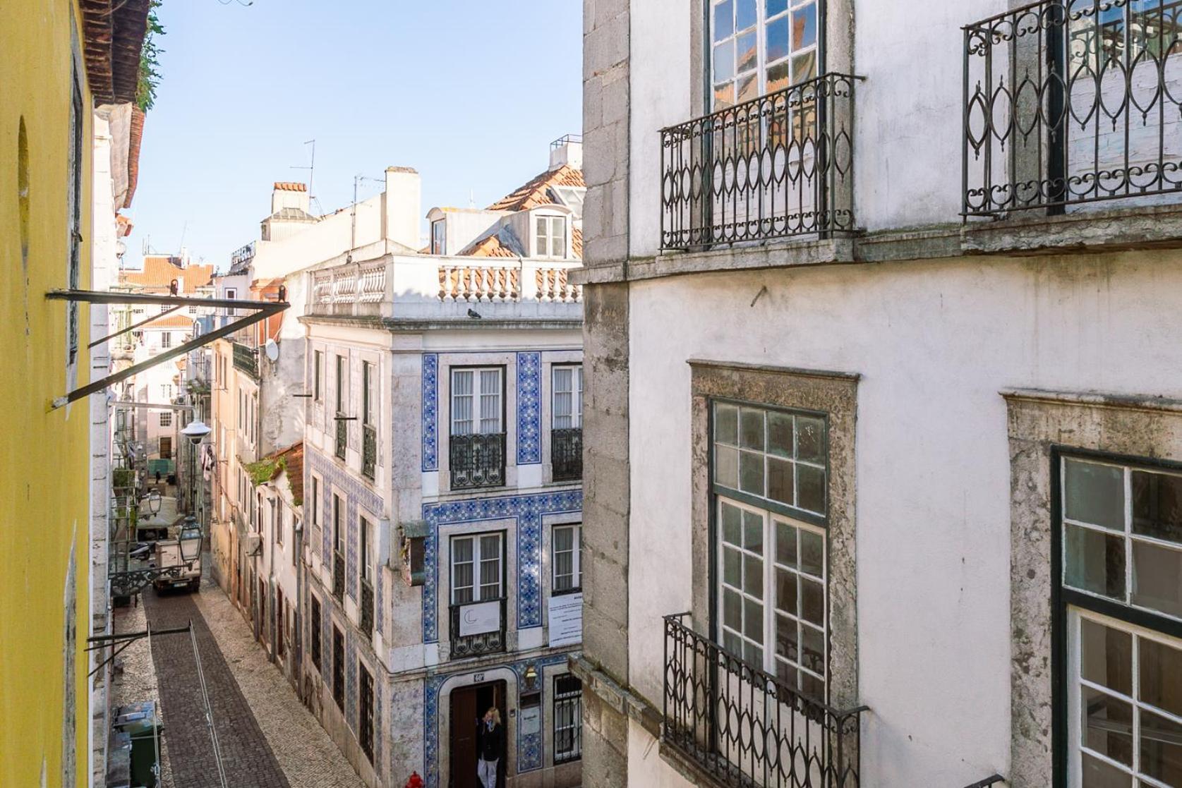 Cozy Apartments In Heart Of Lisbon Bairro Alto Exterior photo